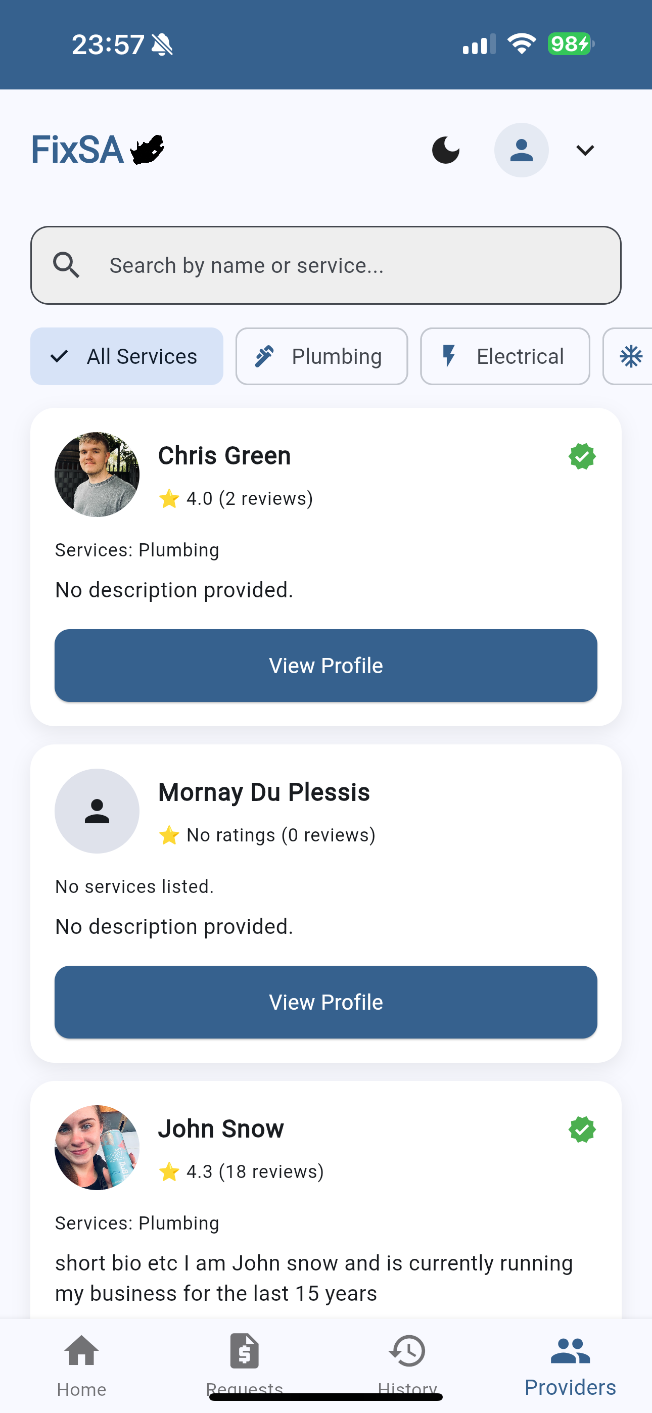 FixSA providers screen showing list of available service providers with ratings